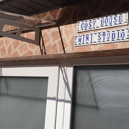 Savas 1 Mini And Parking בית נופש