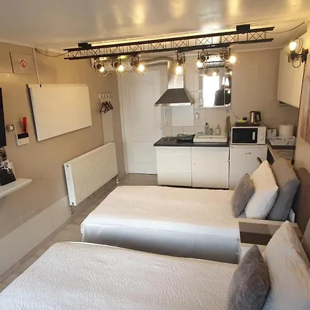 1 ,, Cosy House Mini 
