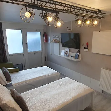 Semesterbostad Savas 1 Mini And Parking